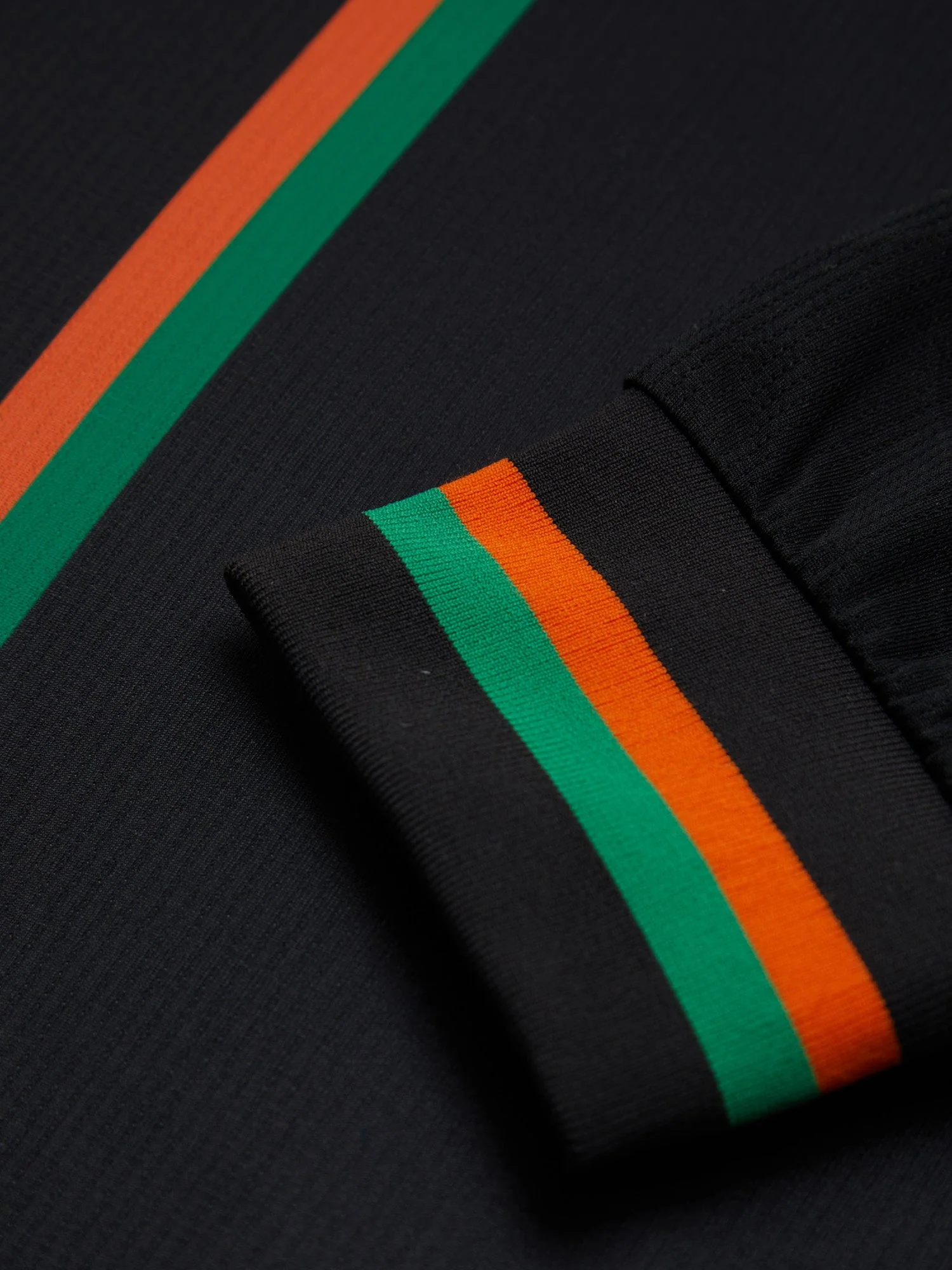 23/24 Home Shirt - Long-Sleeved - Image 4
