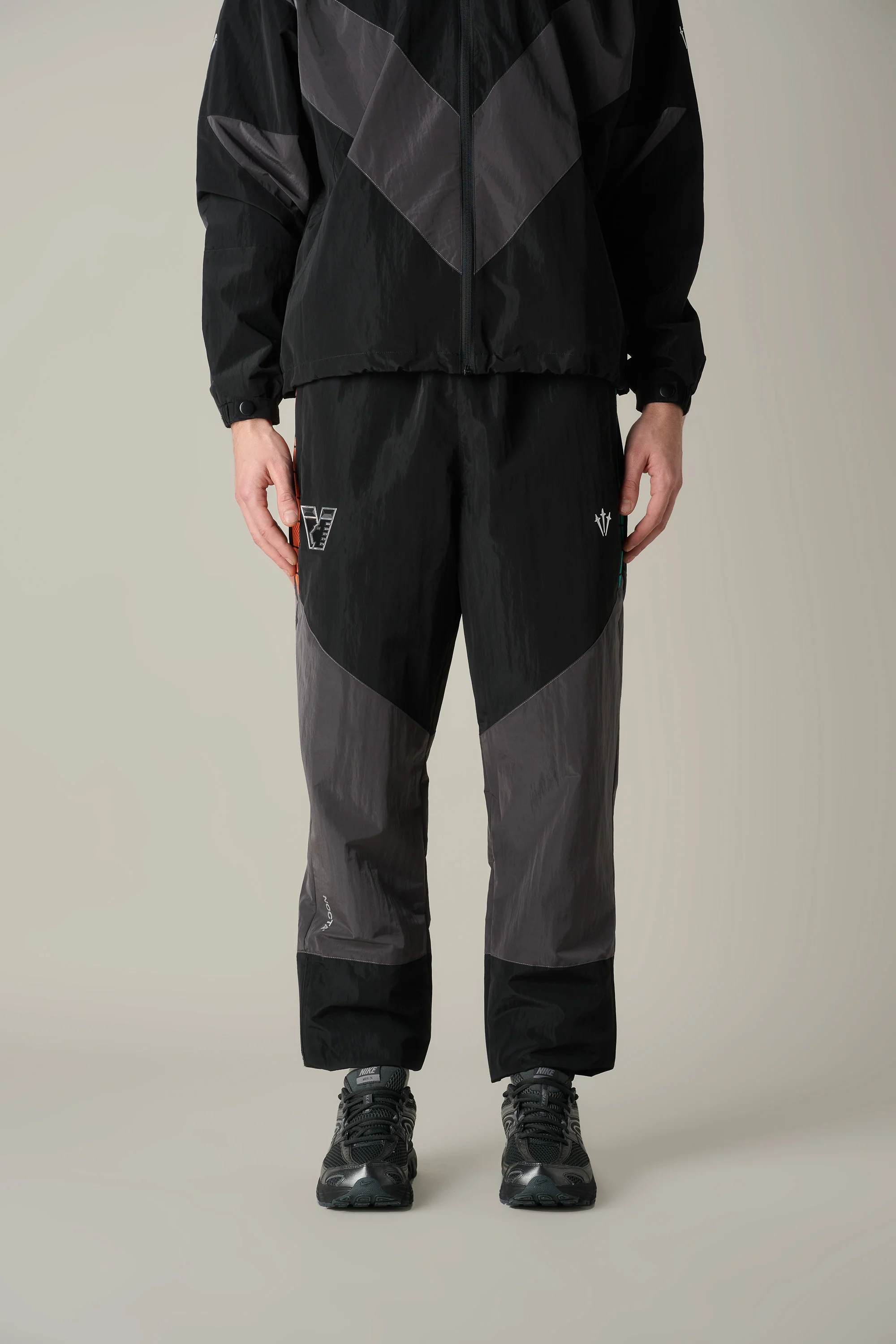 25/26 Venezia Track Pants Black