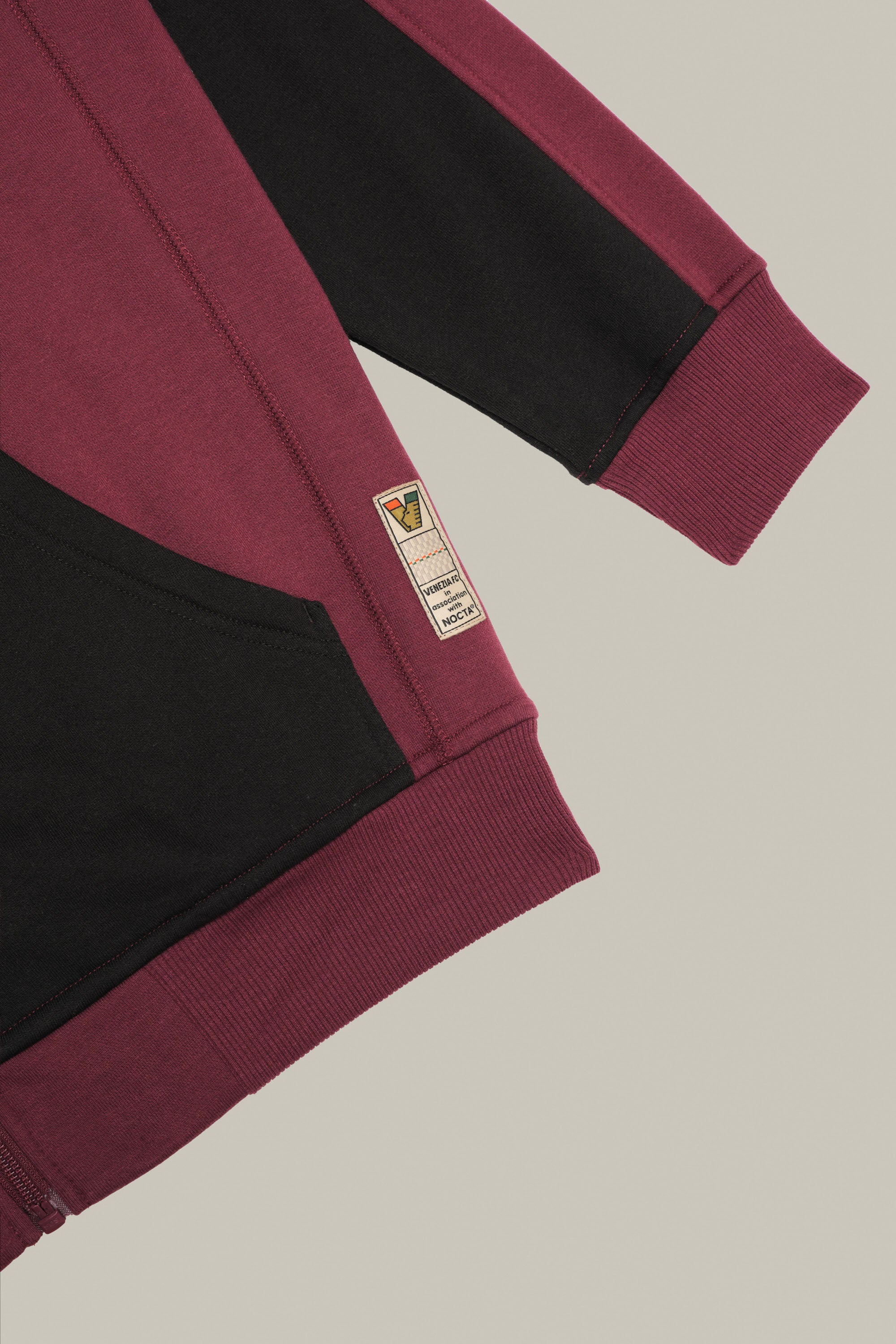 25/26 Urban Hoodie Burgundy - Image 4